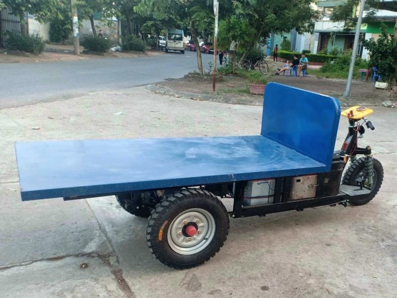 Xe ba bánh điện chở gạch khung thép, động cơ hoạt động êm, không phát thải CO2