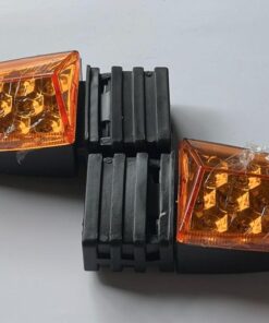 Xưởng xe lôi Tiến Phát bán đèn xi nhan trước vuông giá rẻ, đa dạng mẫu mã