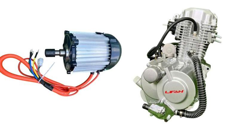 Động cơ xe ba bánh chạy điện (bên trái) và động cơ xe ba bánh máy xăng (bên phải)