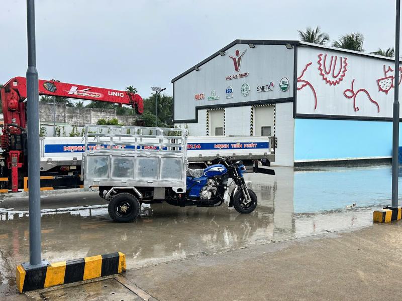 Các cá nhân, hộ kinh doanh chọn mua xe ba gác cũ để tiết kiệm chi phí, chất lượng xe vẫn đảm bảo mọi hoạt động chở hàng