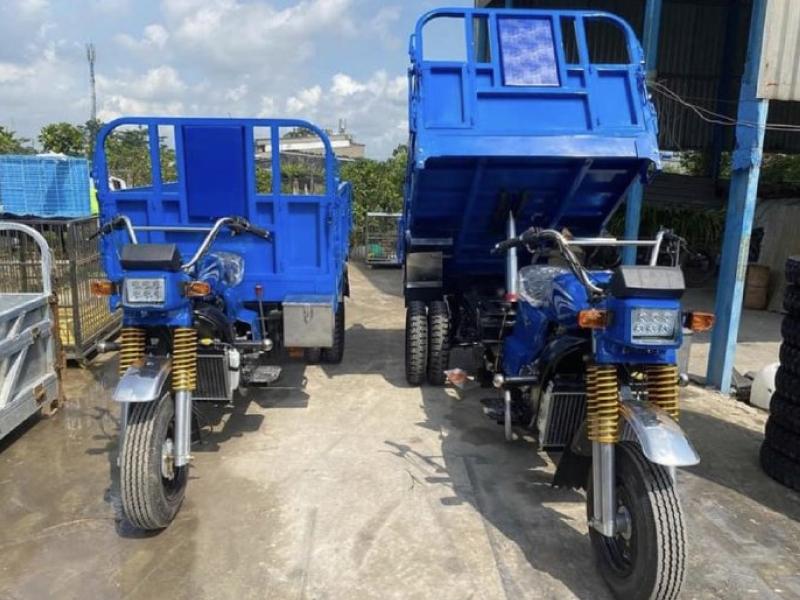 Thị trường mua bán xe ba gác cũ rất sôi động, đặc biệt ở phân khúc xe máy nổ Loncin - Fushida