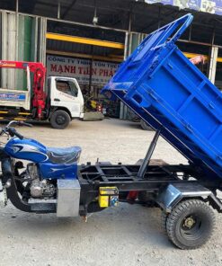 Cấu tạo xe ba gác Yinxiang bao gồm động cơ Yinxiang, khung xe, thùng xe, đèn điện, ben thủy lực (tùy dòng)
